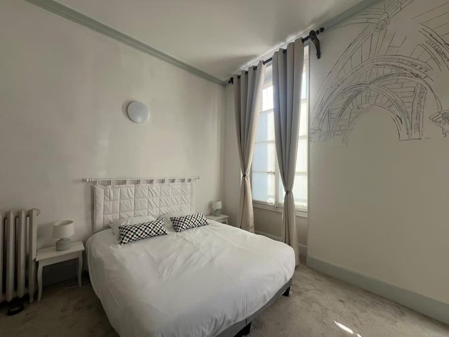 La Demeure De Margot - 24 Couchages Βίλα Villeneuve-sur-Yonne Εξωτερικό φωτογραφία