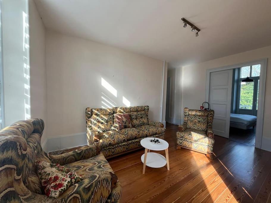 La Demeure De Margot - 24 Couchages Βίλα Villeneuve-sur-Yonne Εξωτερικό φωτογραφία